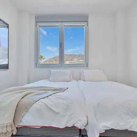 Lägenhet Stunning 2 Bedroom Apartment. Fuengirola