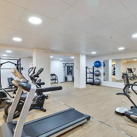 Stunning 2 Bedroom Apartment. فوينخيرولا