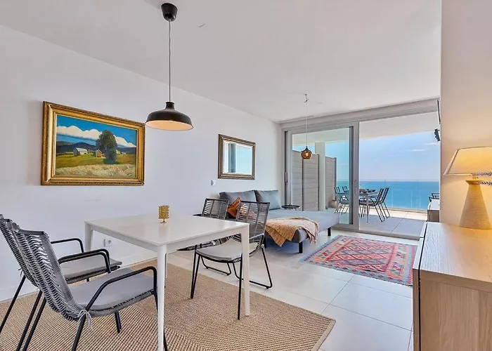 דירה Stunning 2 Bedroom Apartment.