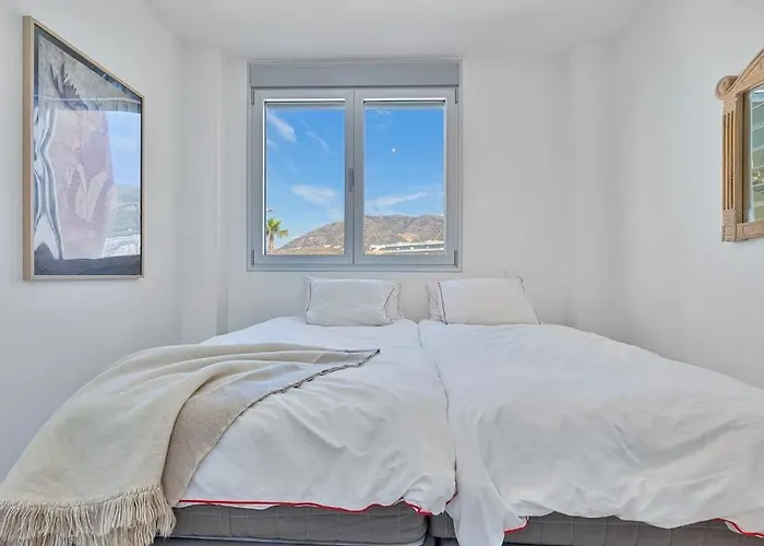 Апартаменты Stunning 2 Bedroom Apartment. Фуэнхирола