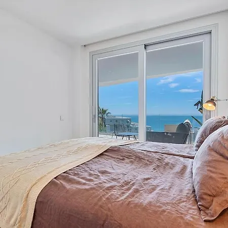 Stunning 2 Bedroom Apartment. * فوينخيرولا